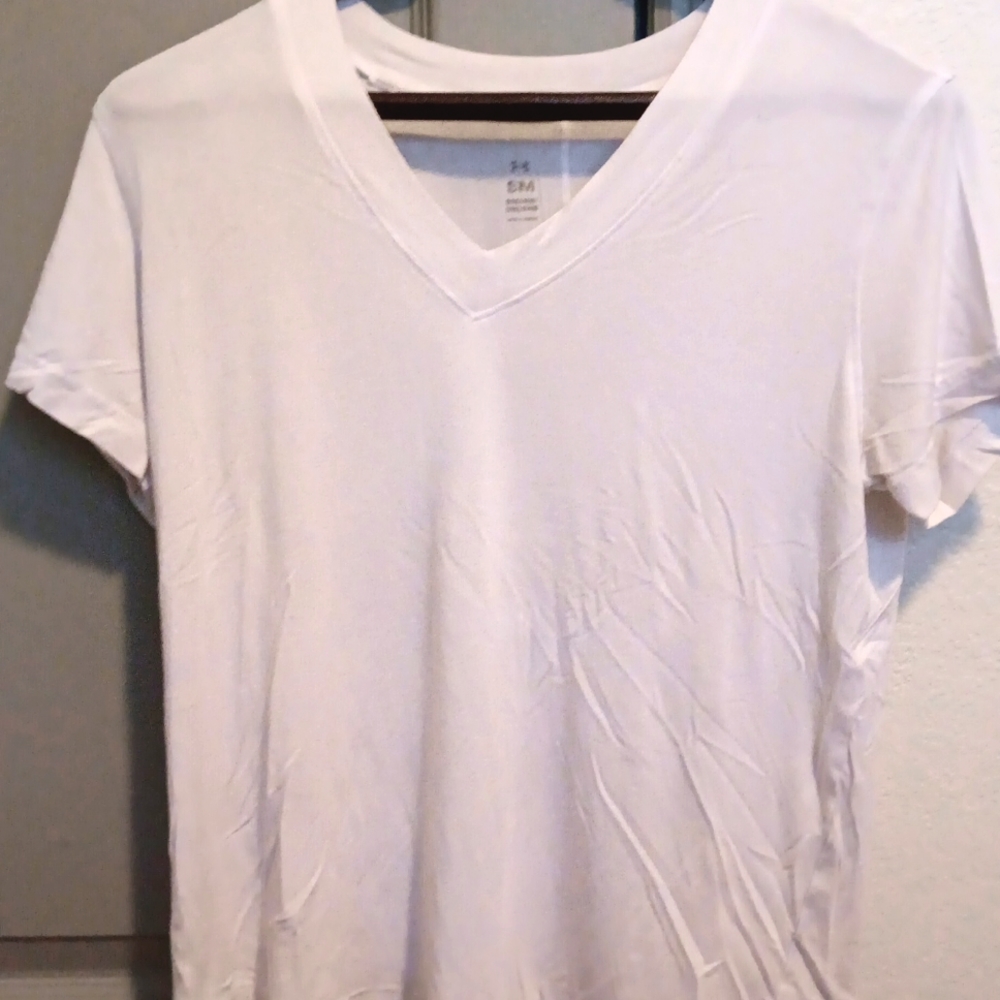 White athletic V-neck(shoulder hugging)